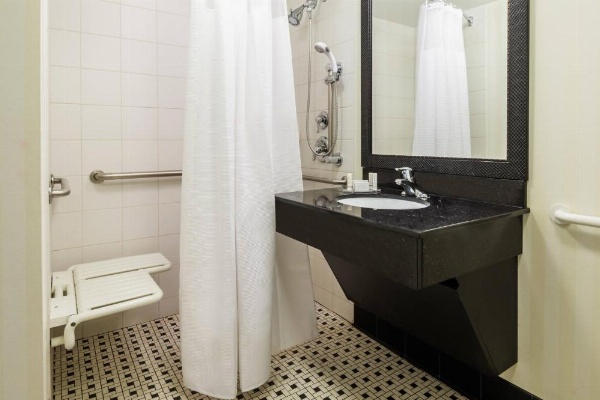 Fairfield Inn & Suites by Marriott Buffalo Airport image 19